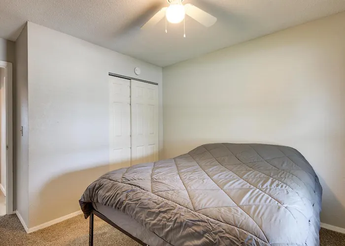 12 Mi To St Louis: Pet-friendly Metro East Hébergement de vacances *